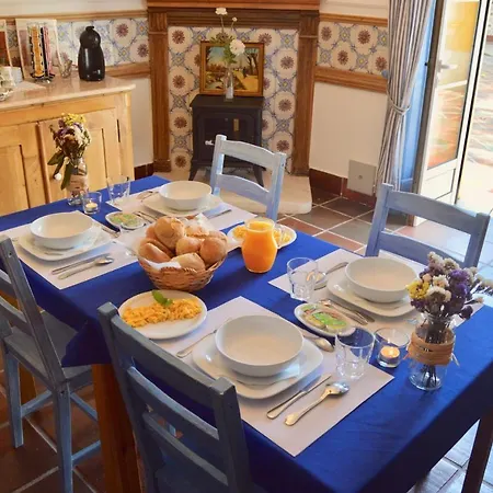 Guest house Quinta Da Azenha 3*